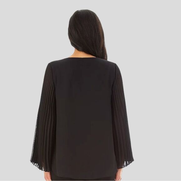 Apt9 adorable black top with wide pleated sleeves! Cute crisscross in front. New - Picture 2 of 10